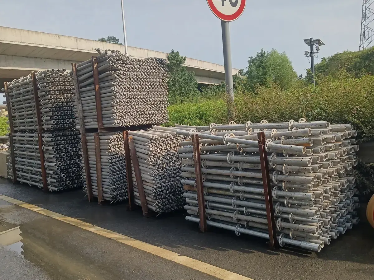 MS Seamless Pipes — illustrative photograph