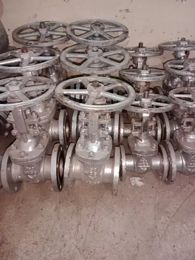 Gate valves in stock at S.K Trading & Co., Navi Mumbai — photo 2