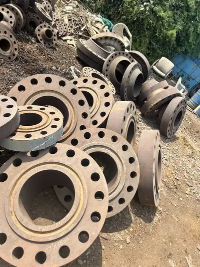 Pipe flanges in stock at S.K Trading & Co., Navi Mumbai — photo 18